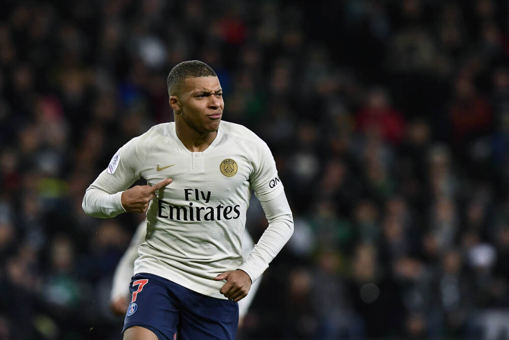 誉帆科技上市募6亿首日涨124% 现金流负3年毛利率高